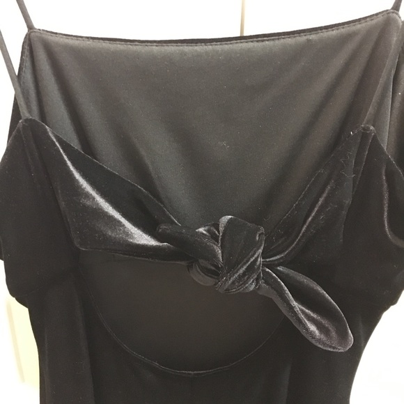 NWOT- Beautiful long Dress - Picture 3 of 5